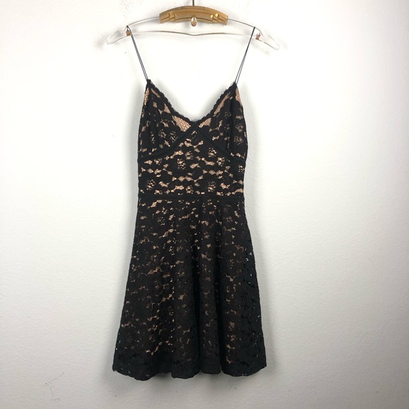 Zara black lace skater cocktail dress - Picture 3 of 8